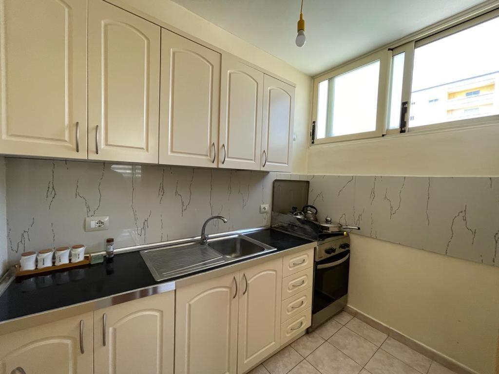 Lisus Apartment Vlorë Eksteriør billede